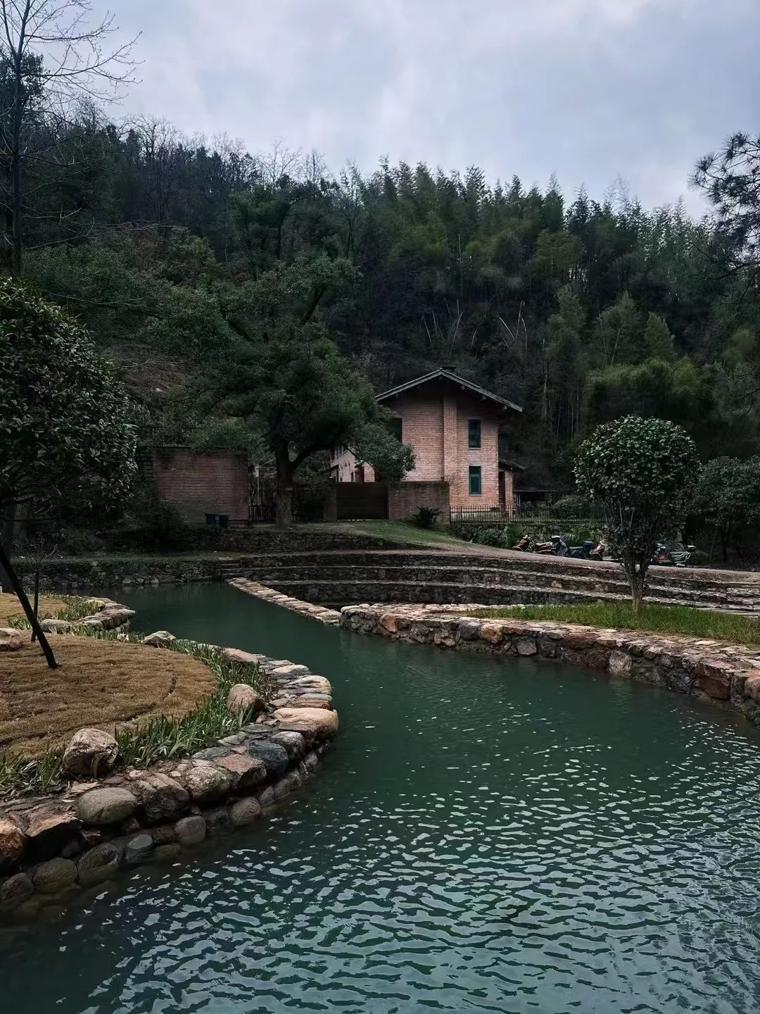 DƬ
